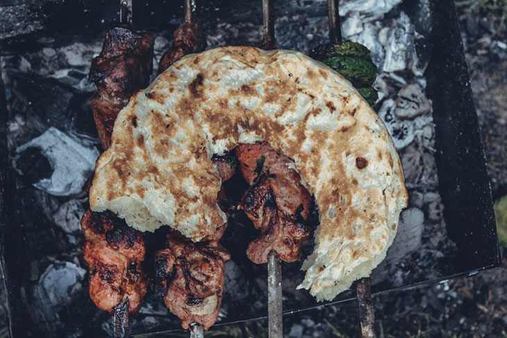 how to use wood pellets on charcoal grill